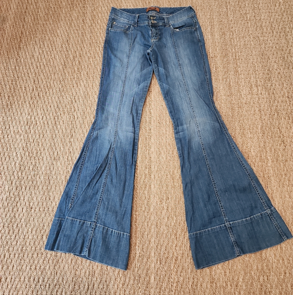 Seven7 Blue Flared Jeans Size 27